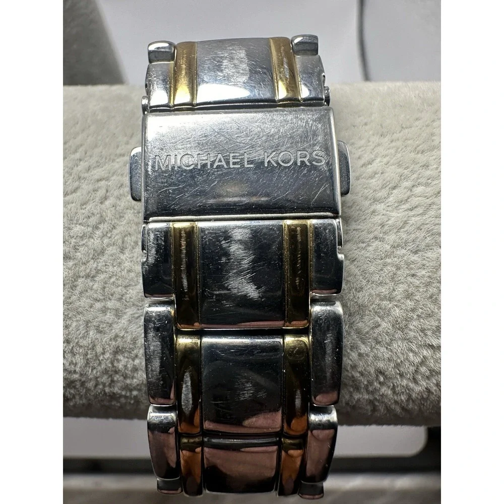 Michael Kors MK3539 Nini Silver Dial Two Tone New Battery 35MM 7